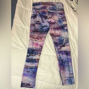 Lululemon Size 8 Legging 25”